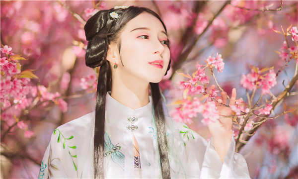 兴海供卵试管婴儿：助您实现家庭梦想的科学方案